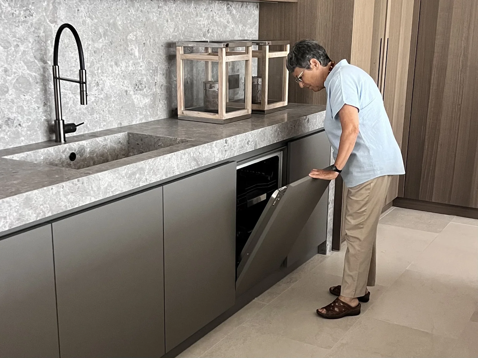 Detailed property inspection in a luxury home